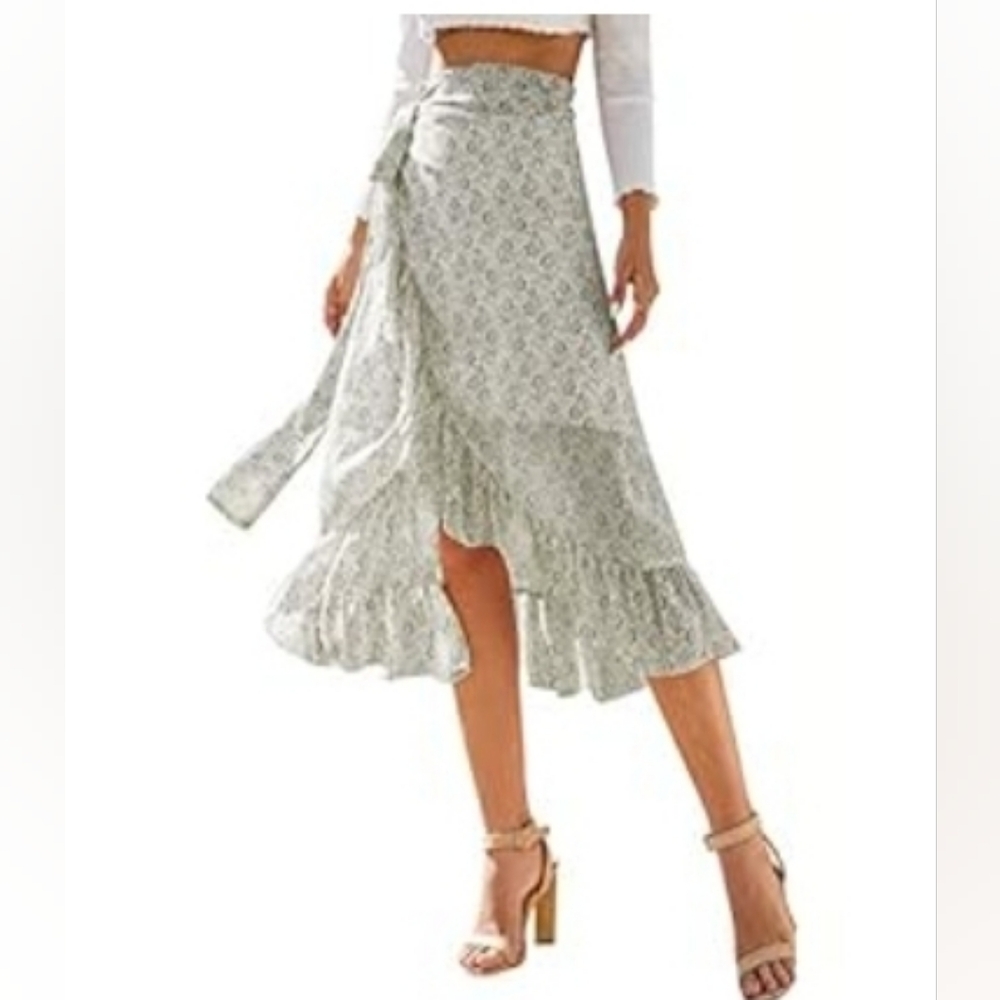 Prairie Floral Ruffley Wrap Skirt in Green Flowers On White